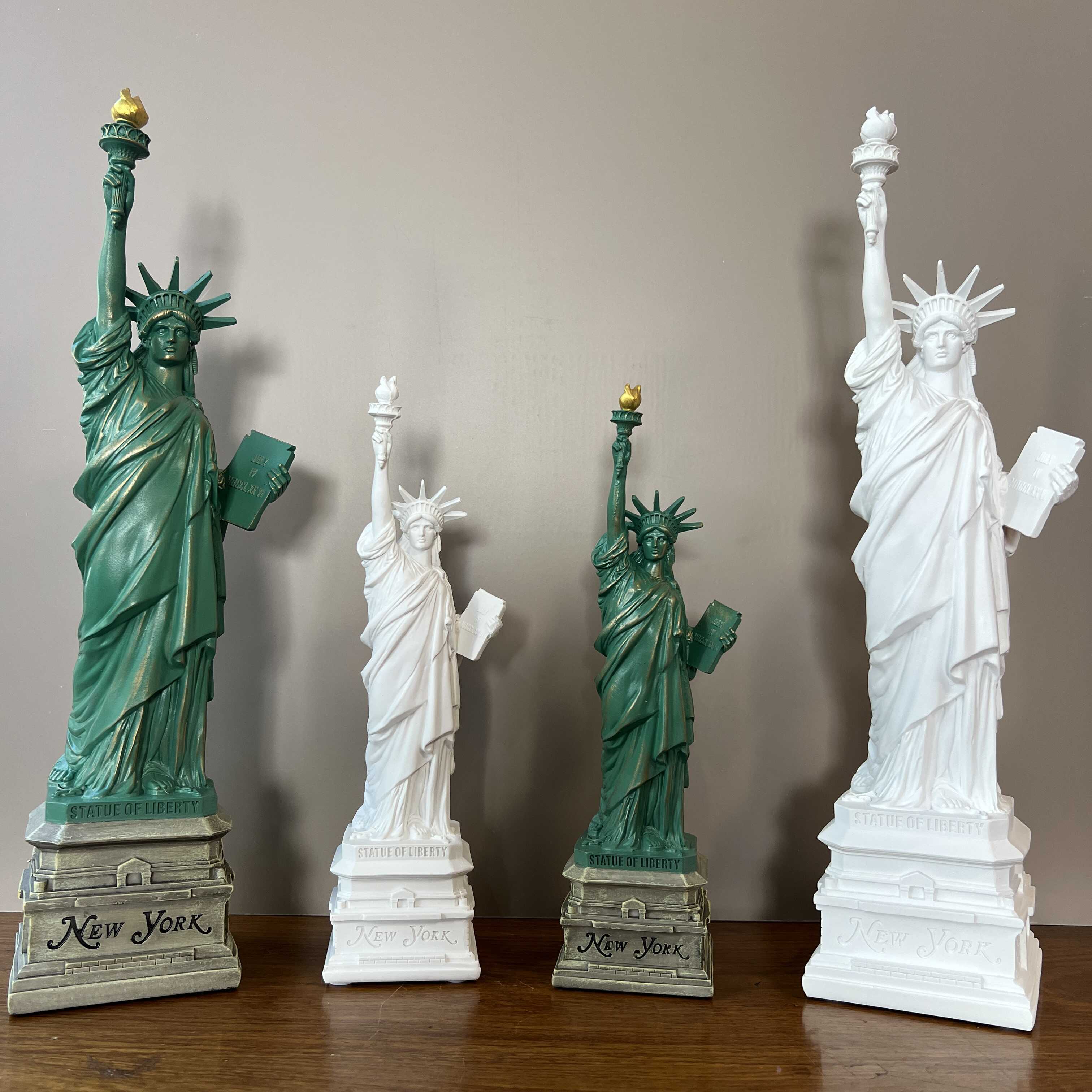 Home Decor New York - YuryFvna Özgürlük Heykeli Modeli Masa Aksesuarları